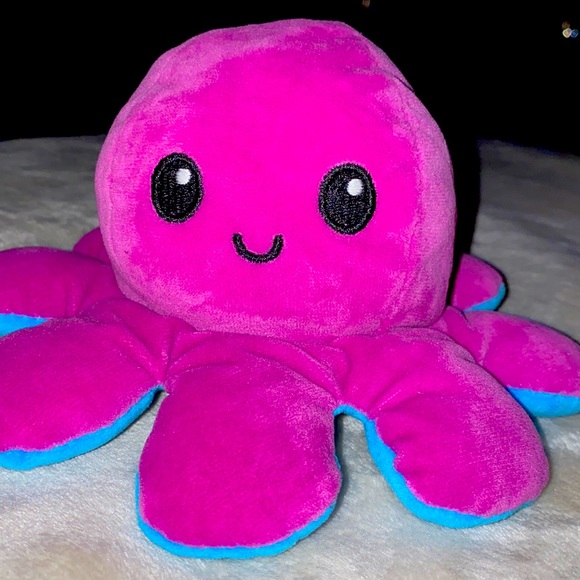 Reversible Plushie Octopus - Picture 2 of 2